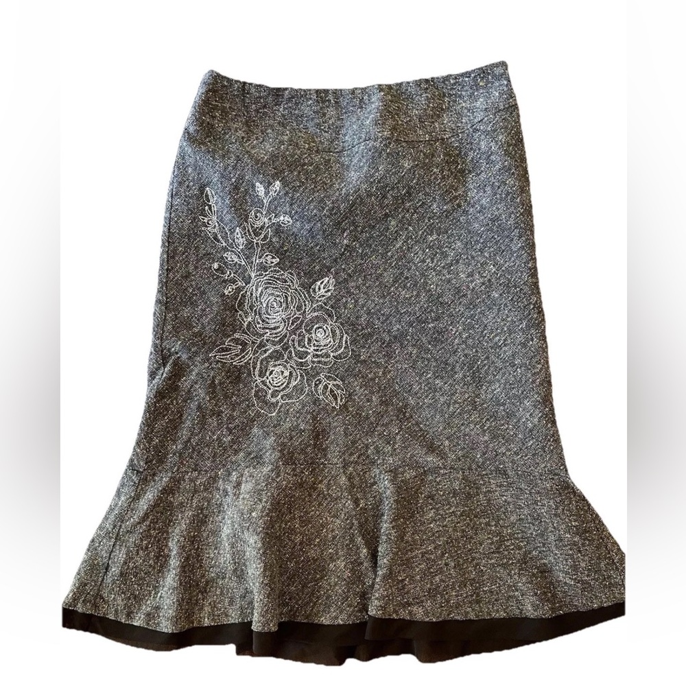 George ruffle hem side zip ladies size 8 skirt with embroidered rose-tweed-EUC